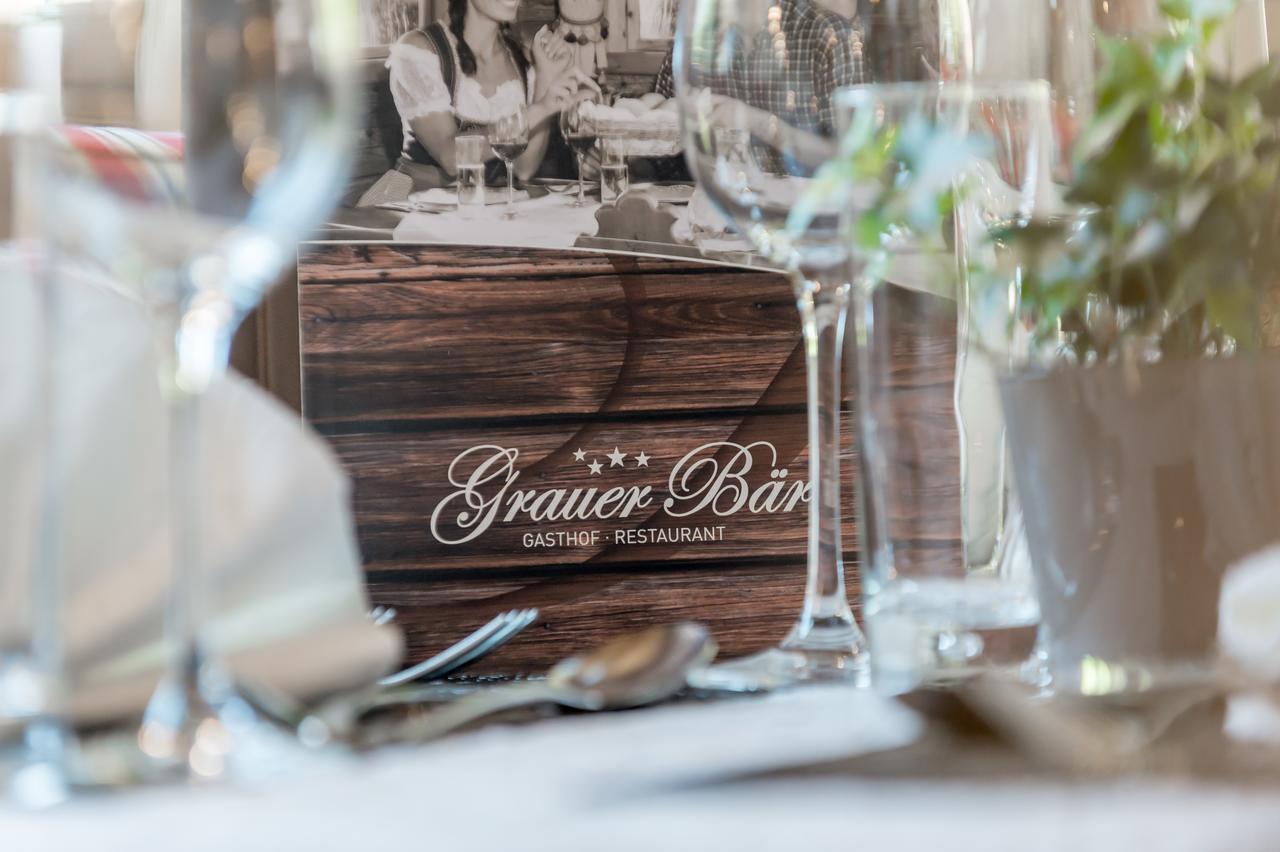 Grauer Baer